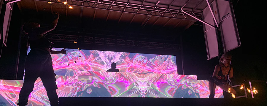 Entertainment, Performing Arts, Event, Stage, Performance, Display device, Artist, Music venue, Performance art, Public event, VJ Pack created by Proto, Protobacillus, Protoloops, Video loop